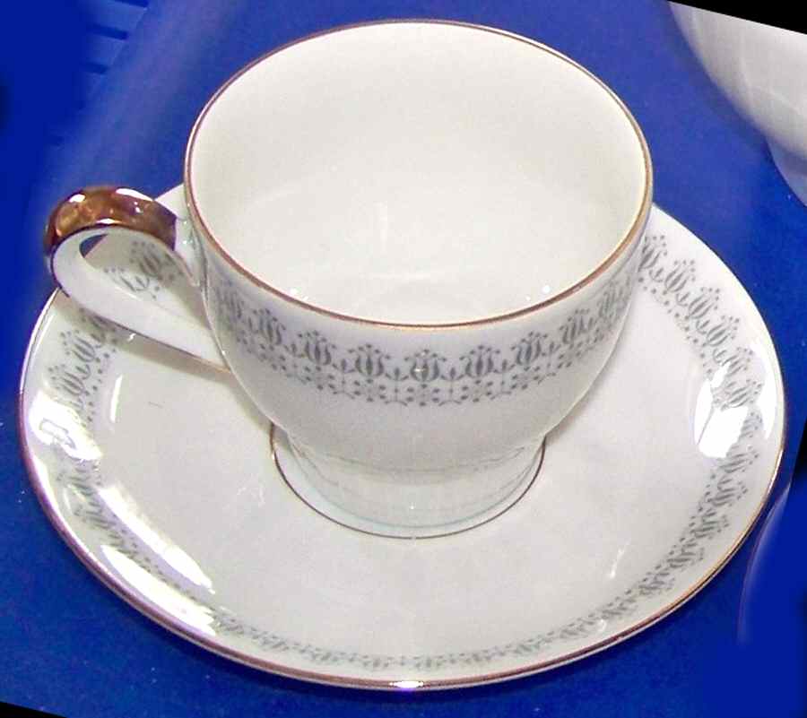 SCR129 Flat Cup & Saucer Set by Scherzer-1