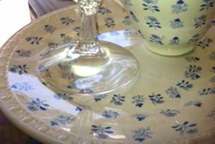 Cotton Sprigs Dinner Plate by Spode-1