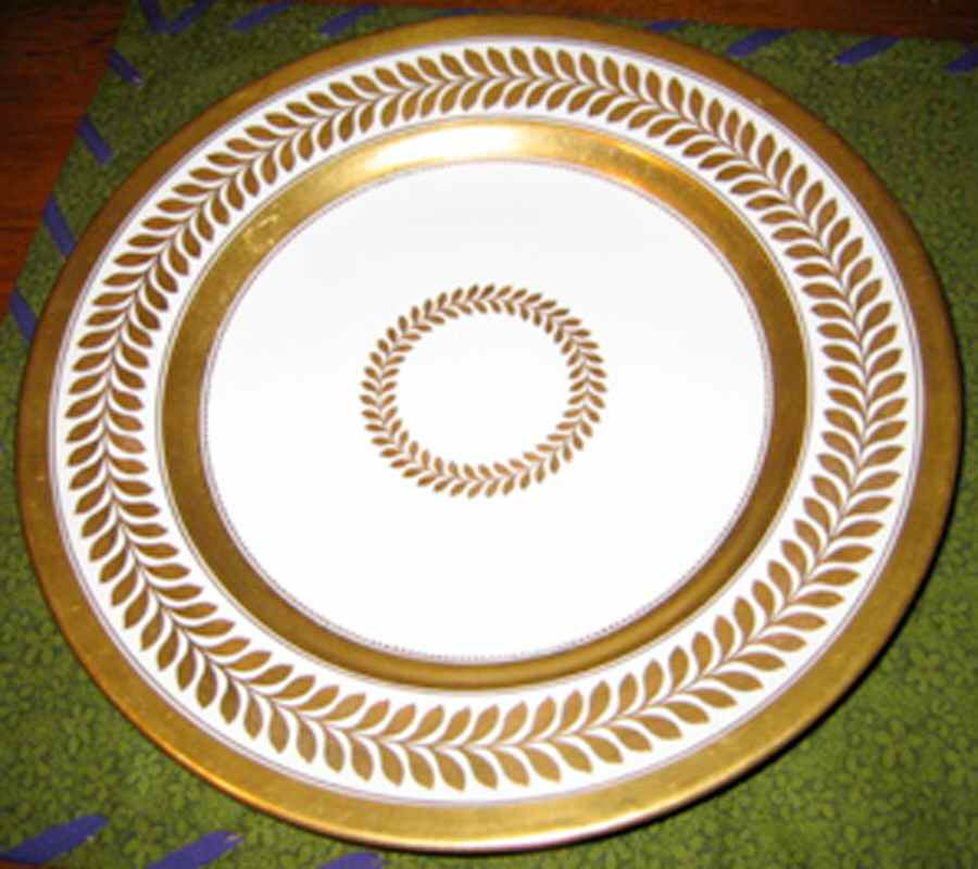R2228 Dinner Plate by Spode-1