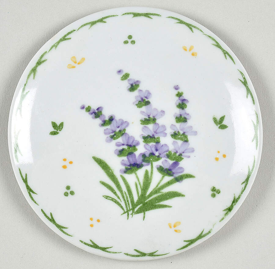 Lavender Lid for Mug by Sadek-1