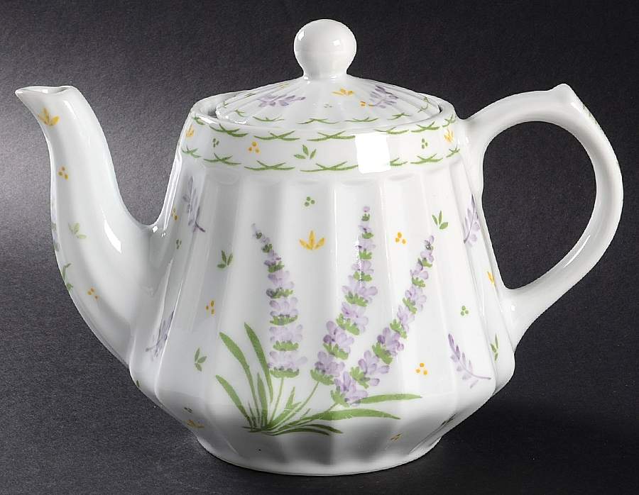 Lavender Teapot & Lid by Sadek-1