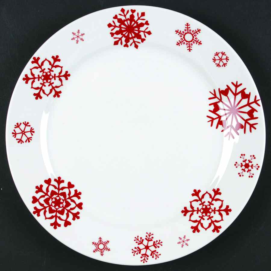 Yuletide Dinner Plate by St Nicholas Square-1