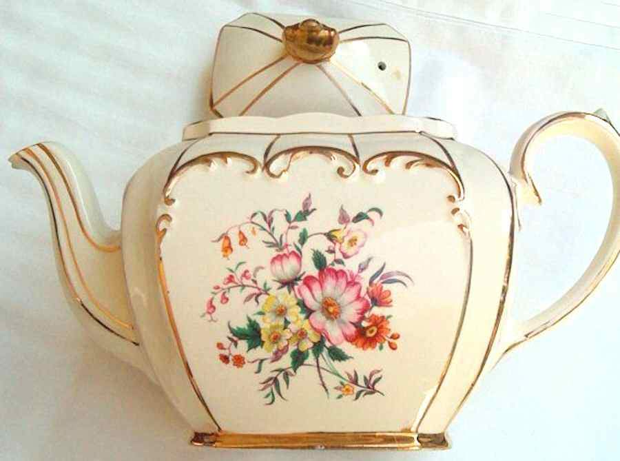 2097 Teapot & Lid by Sadler-1