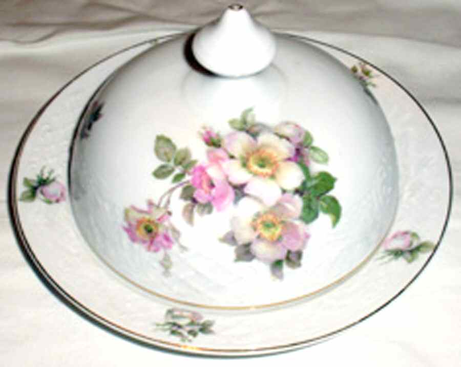 Dresdener Art Round Covered Butter by Schumann - Bavaria-1