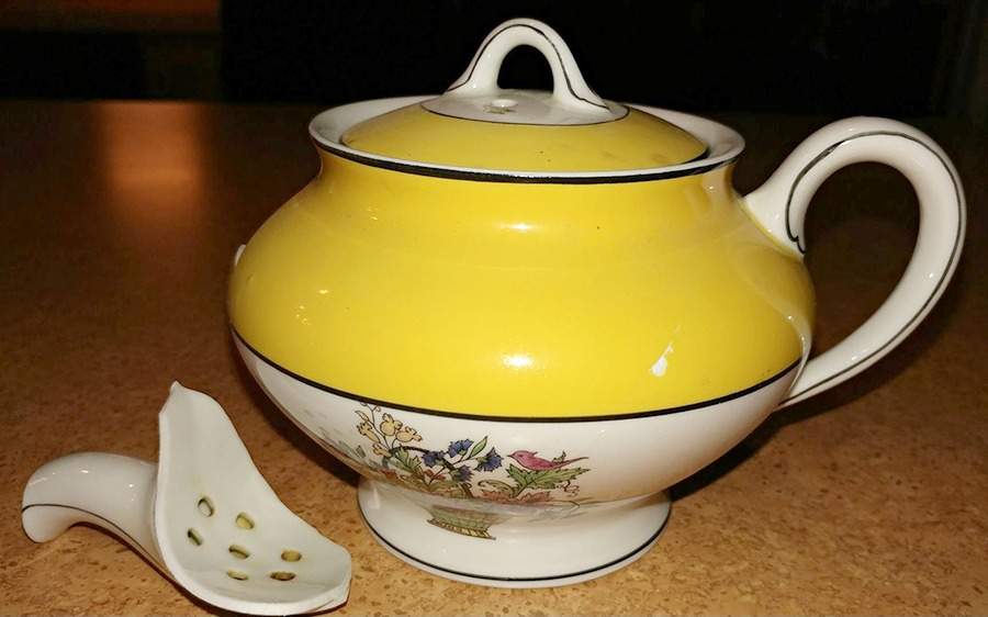 SY916 Teapot & Lid by Syracuse-1