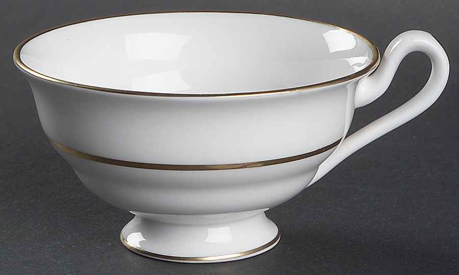 Y6663 Footed Cup by Spode-1