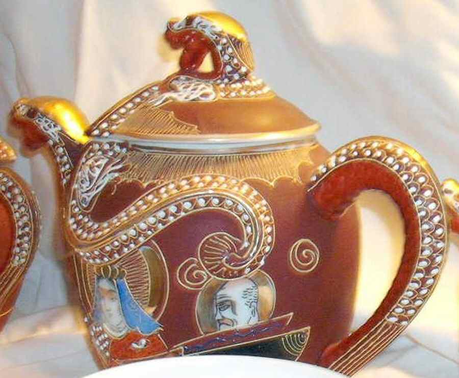 SOK19 Teapot & Lid by Soko-1