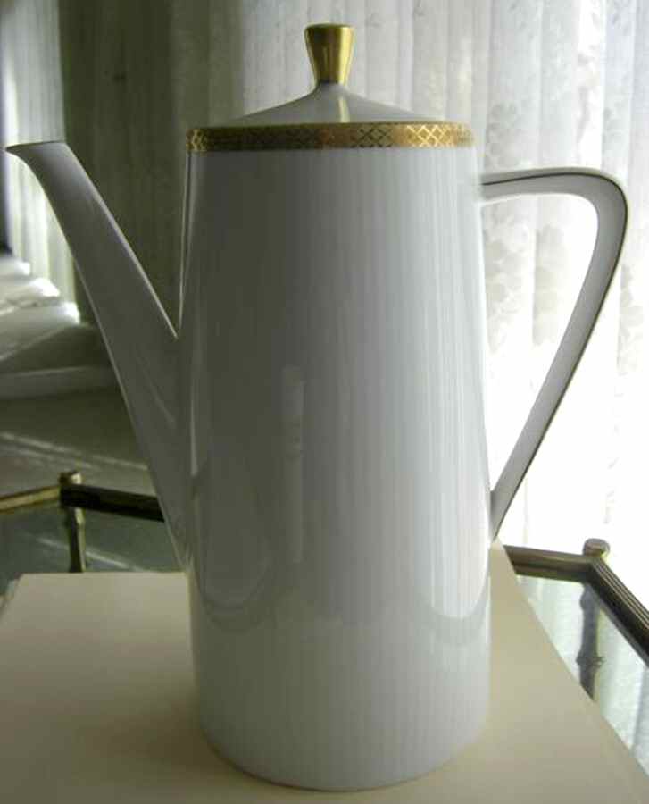 25565 Coffee Pot & Lid by Seltmann-1