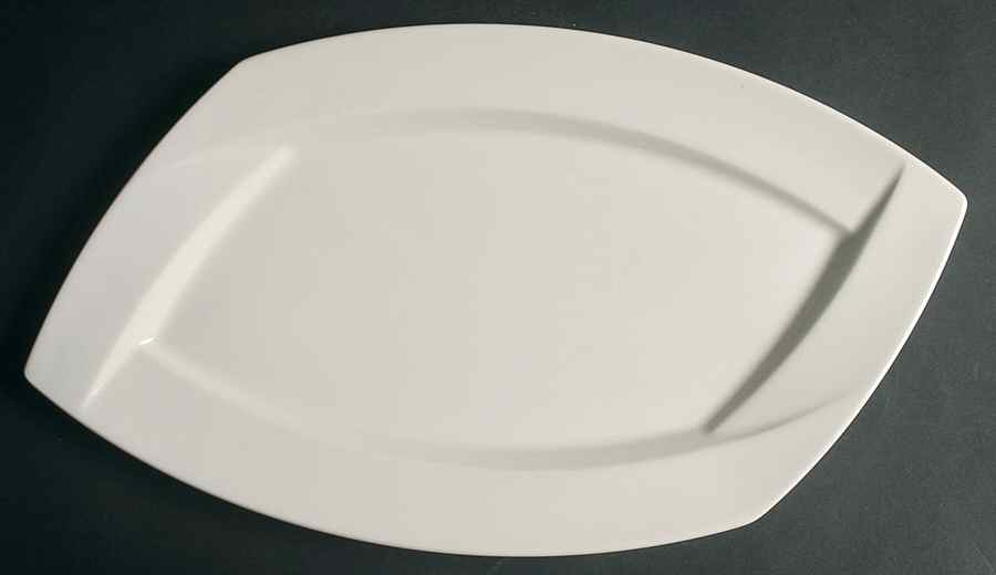 Quadra 16" Oval Serving Platter by Syracuse-1