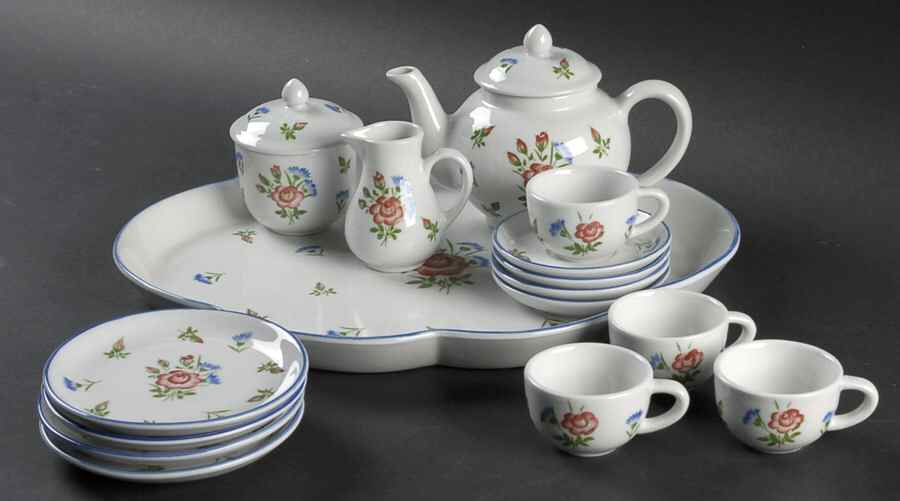 Colonial (18 Piece) Child's Tea Set by Sadek-1