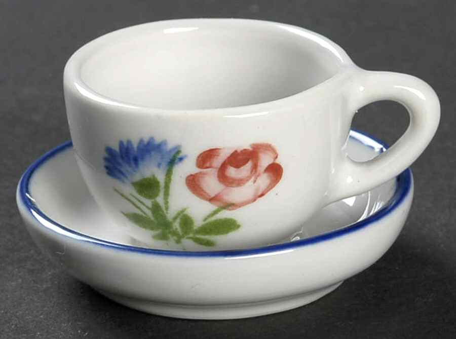 Colonial Flat Toy Cup and Saucer Set by Sadek-1