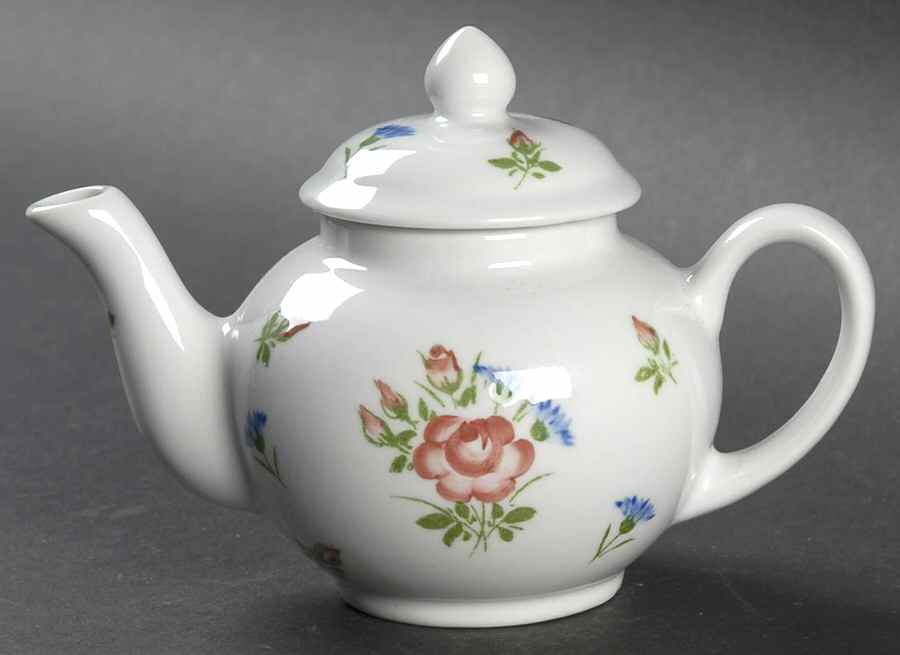 Colonial Toy Teapot & Lid by Sadek-1