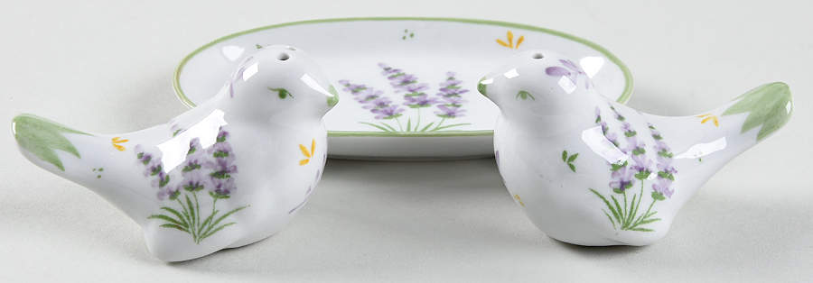Sweet Tea Figural Salt & Pepper with Tray Set by Sadek-1