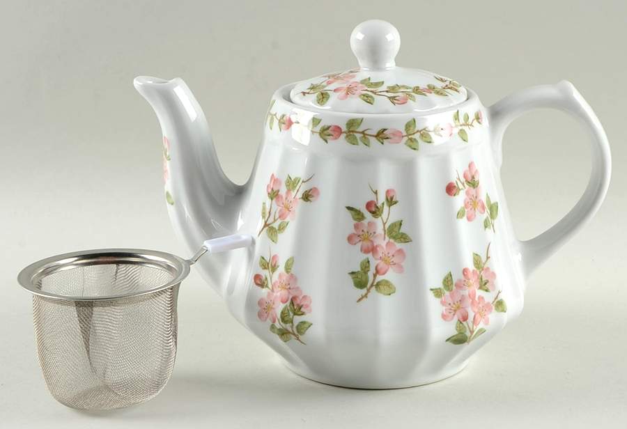 Sweet Tea Tea Pot & Lid with Strainer by Sadek-1