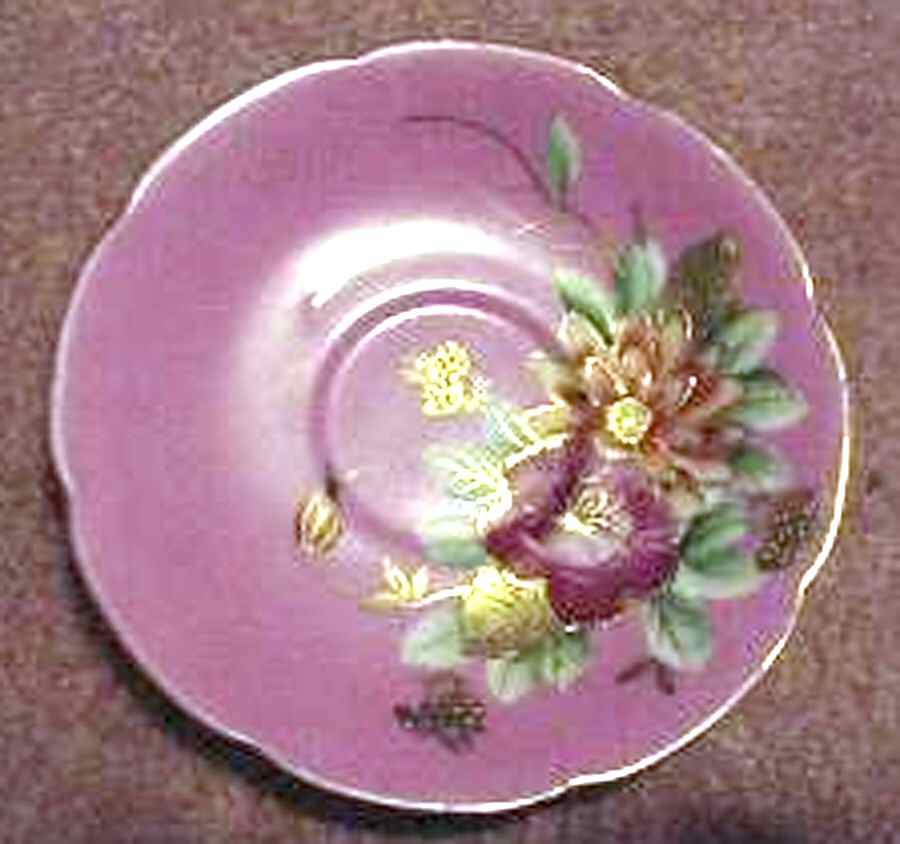 SAJ21 Saucer by Saji-1
