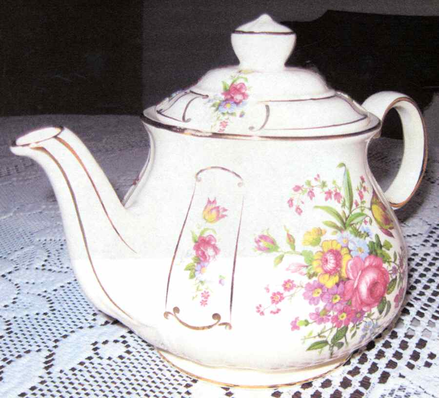 3683 Teapot & Lid by Sadler-1