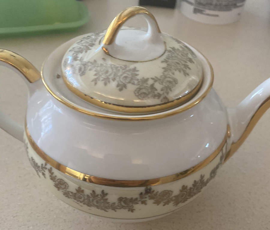 SUB37 Teapot & Lid by Superior Bavaria-1