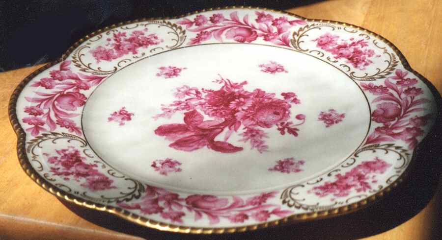 Dresdner Art Pink (Scalloped) Dinner Plate by Schumann - Bavaria-1