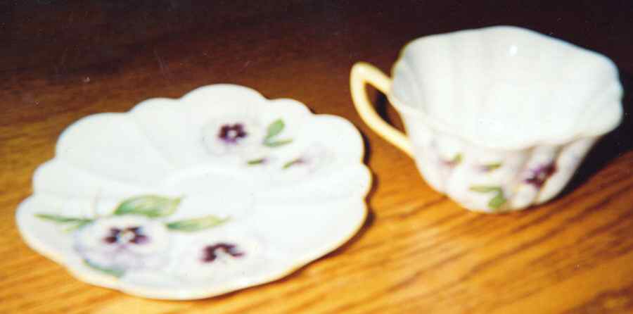 Pansy (Stratford Shape) Flat Cup & Saucer Set by Shelley-1