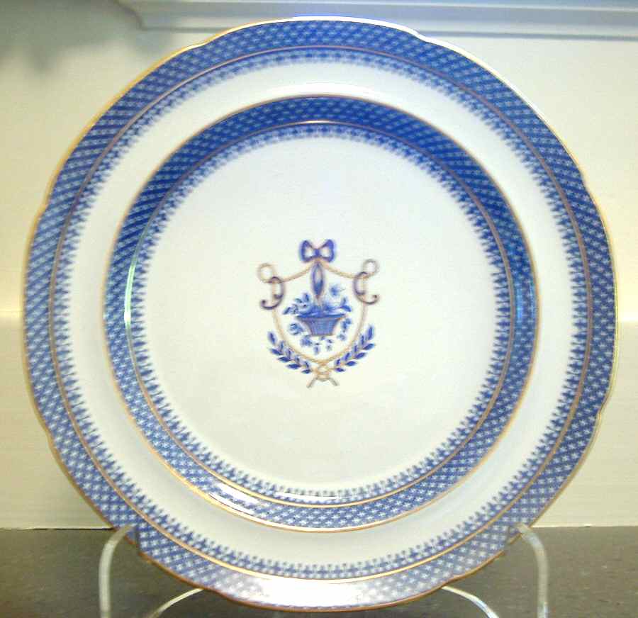 Y1863 Dinner Plate by Spode-1