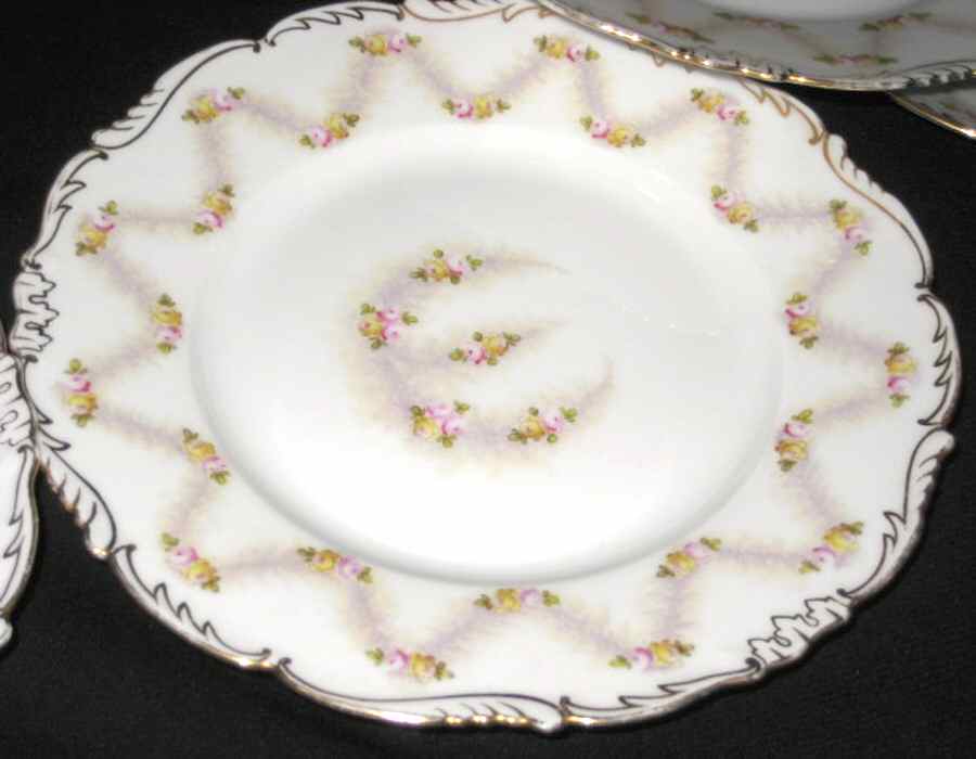1058-192 Dinner Plate by Saxe-1