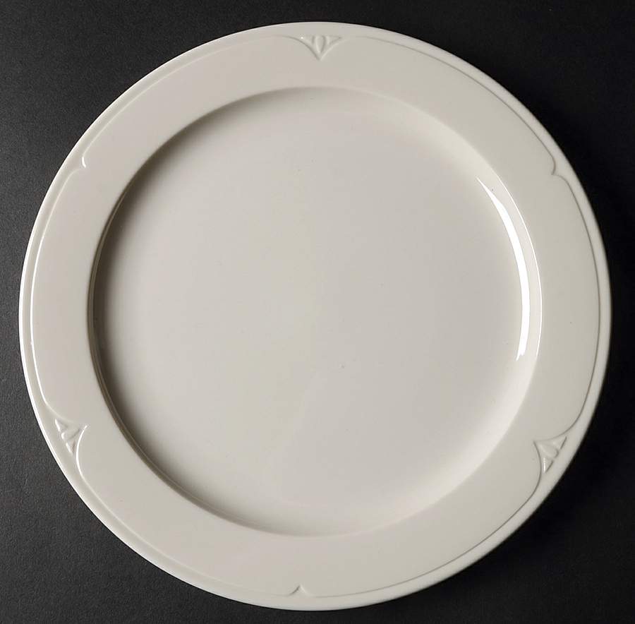 Brookline Dinner Plate by Syracuse-1