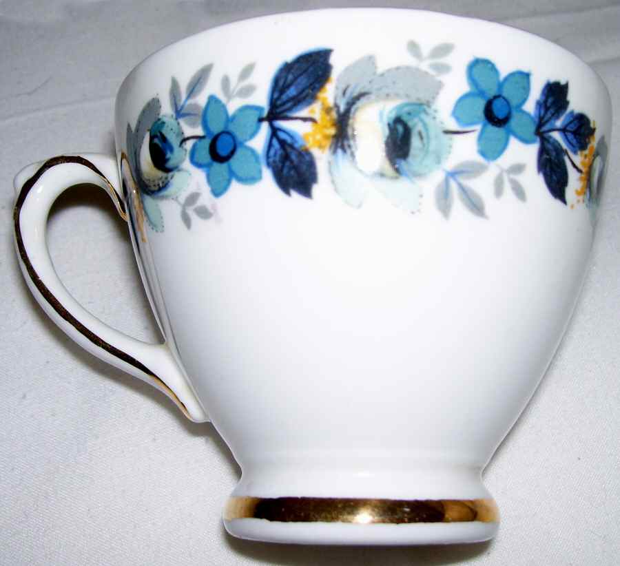 STF56 Footed Cup by Staffordshire-1