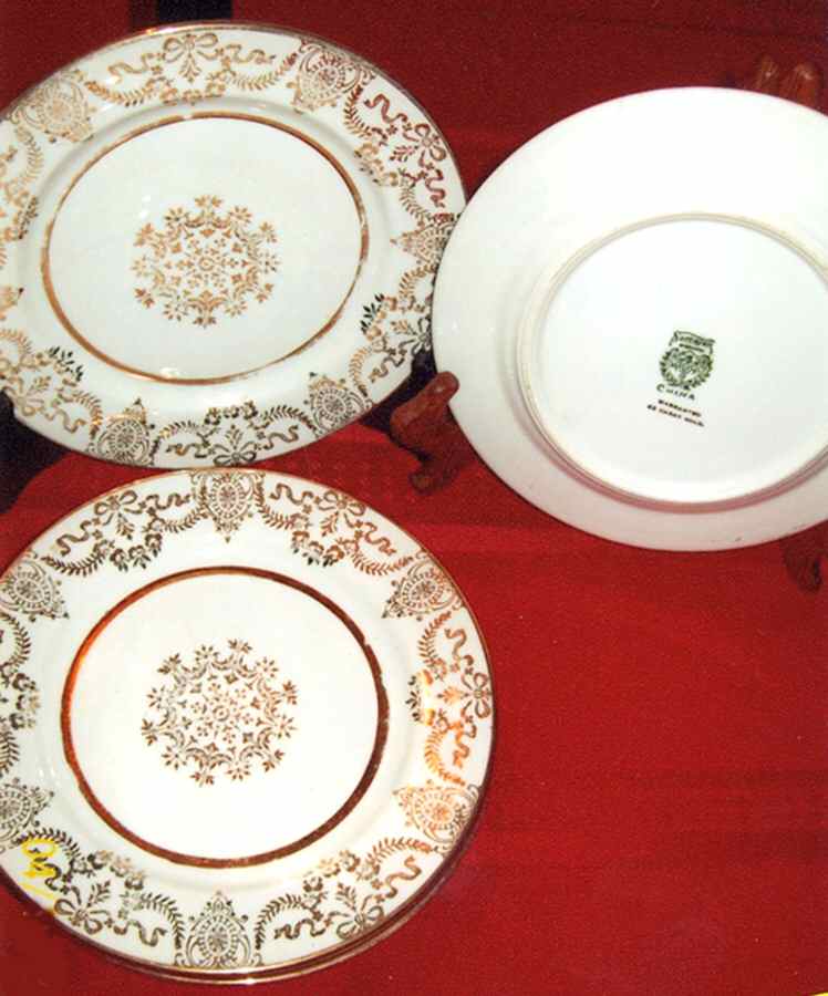 SUB39 Dinner Plate by Superior Bavaria-1