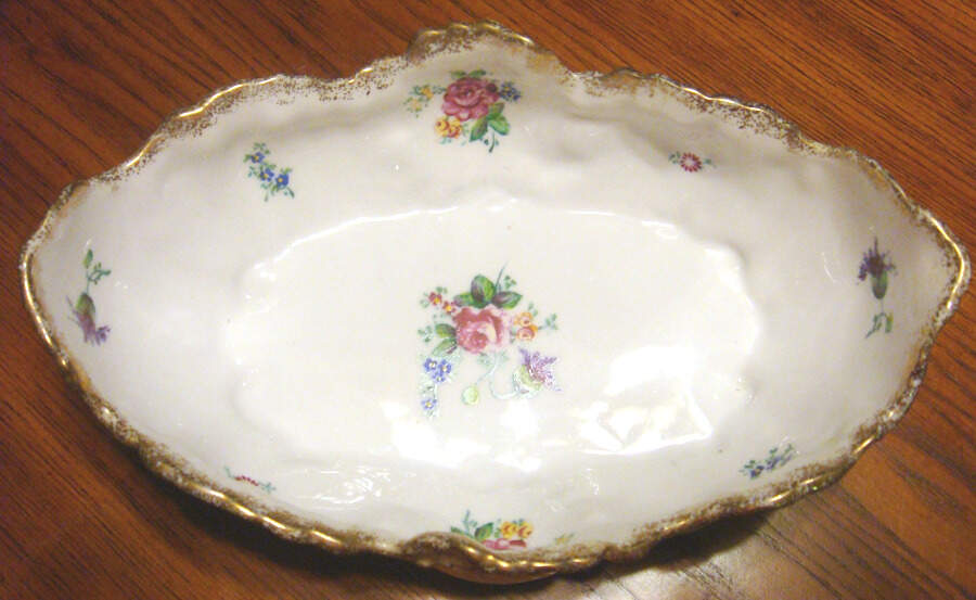 6369 9" Oval Vegetable Bowl by Sadek-1