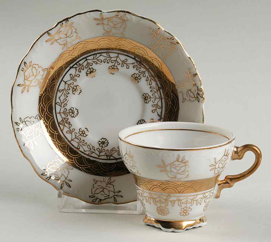 SER7 Footed Demitasse Cup & Saucer Set by Sterling China (Japan)-1