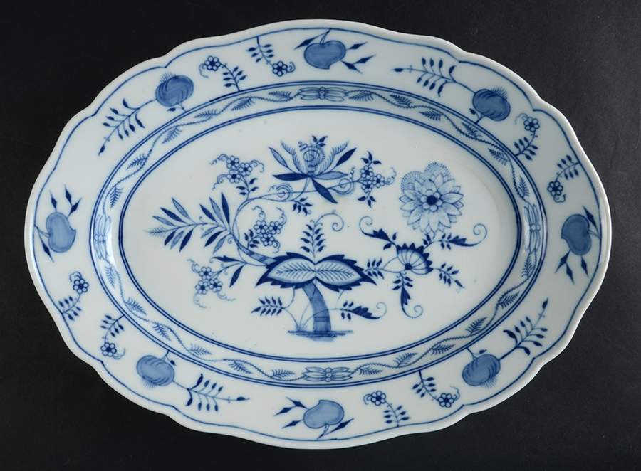 Blue Onion 13" Oval Serving Platter by Schoenau-1