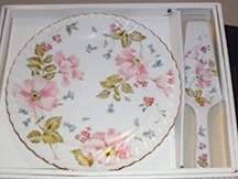 SAD66 Cake Plate and Server (Boxed Set) by Sadek-1