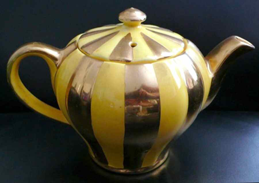 01236 Teapot & Lid by Sudlow's (Burslem)-1