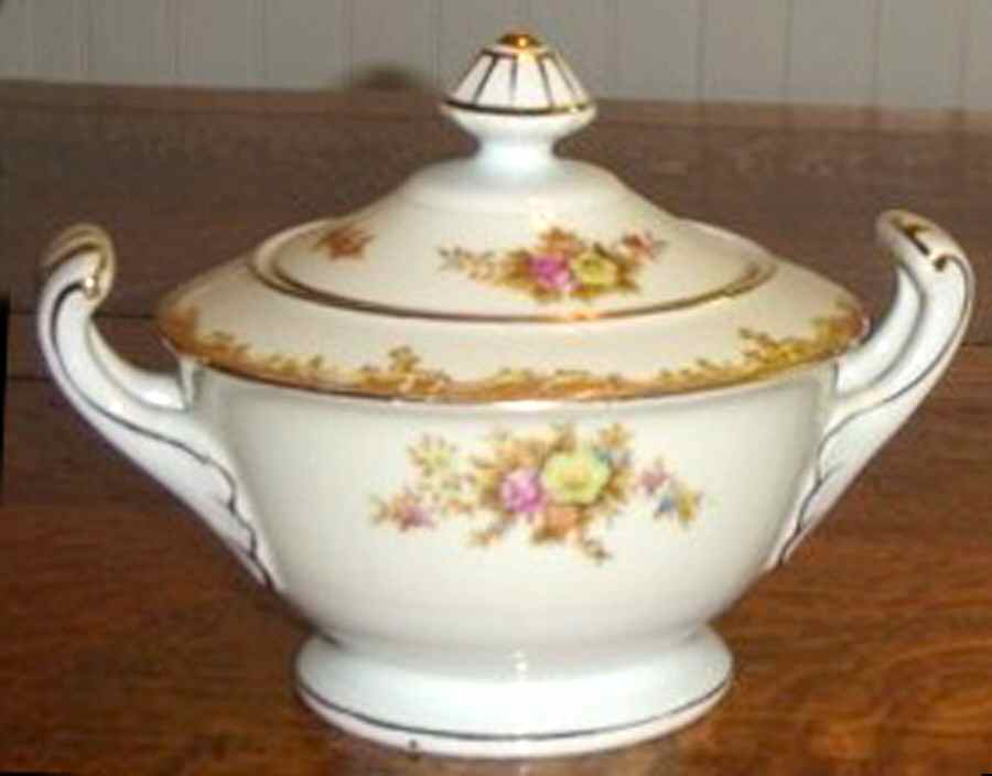 SLL8 Sugar Bowl & Lid by Swallow-1