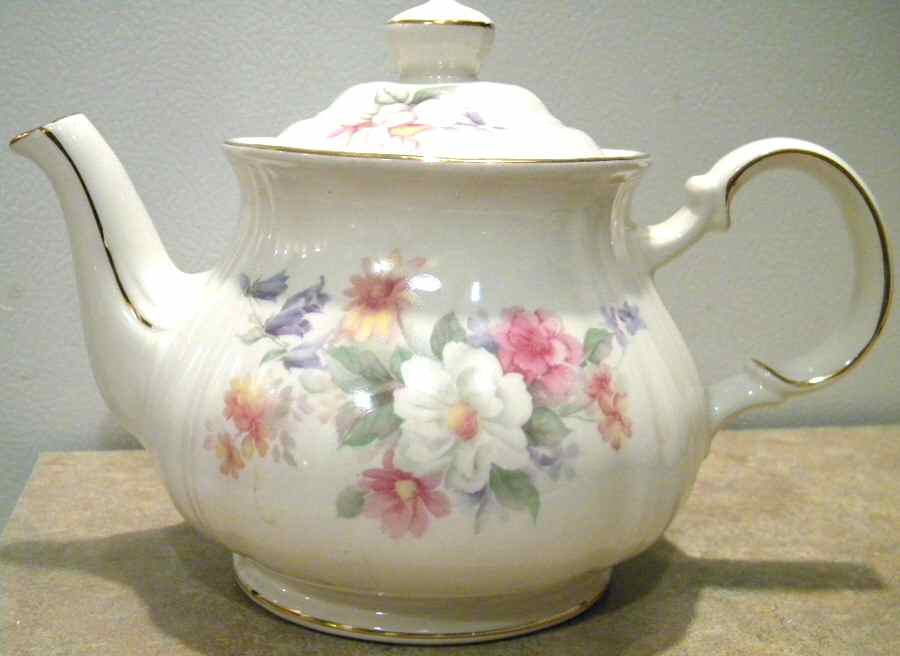 3900 Teapot & Lid by Sadler-1