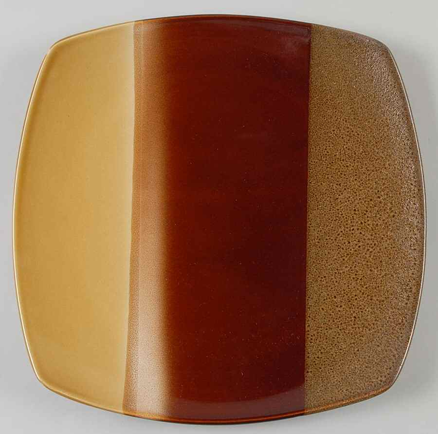 Deco Gold Dinner Plate by Sango-1