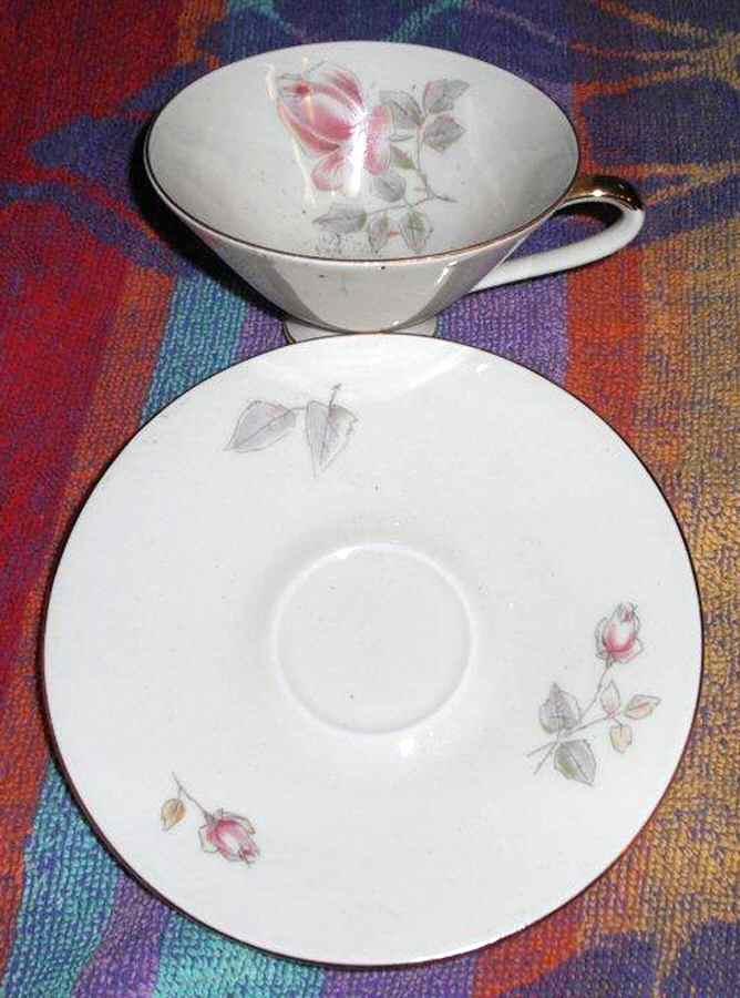 324 Footed Cup & Saucer Set by Scherzer-1