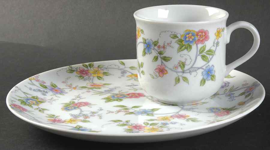 Corona (Gold Trim) Snack Plate & Cup Set by Sadek-1