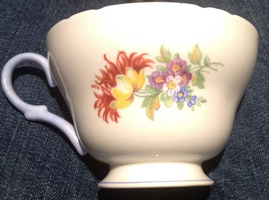 Davies Tulip Footed Cup by Shelley-1