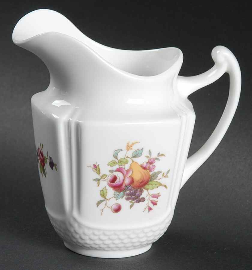 J172 Creamer by Spode-1