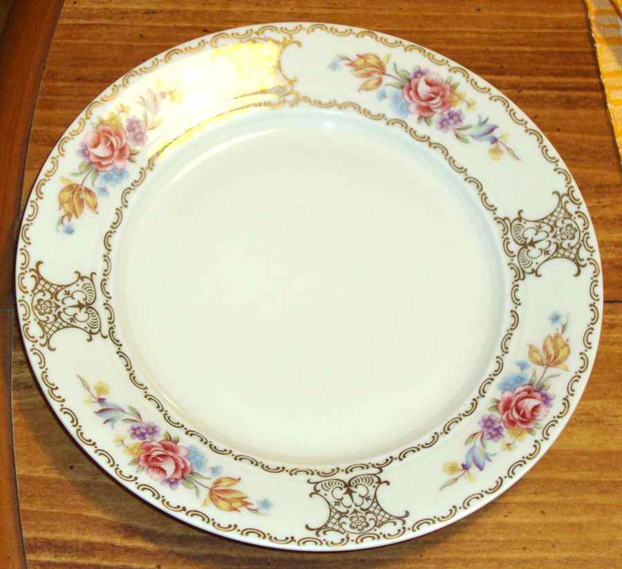SCR138 Dinner Plate by Scherzer-1