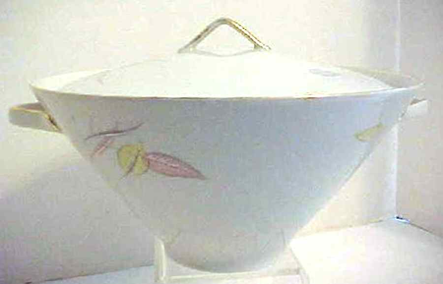 3834 Tureen &  Lid by Seltmann-1