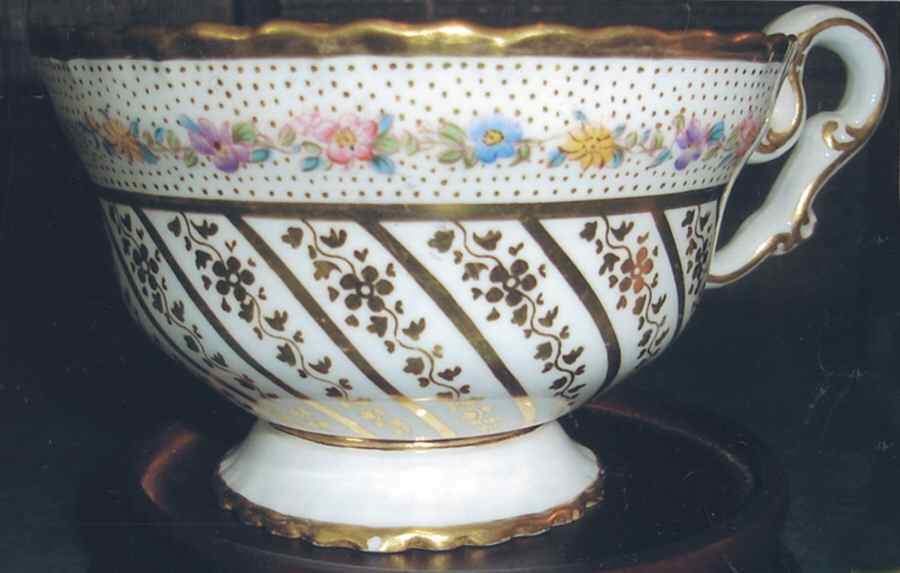 6381 Footed Cup by Spode-1