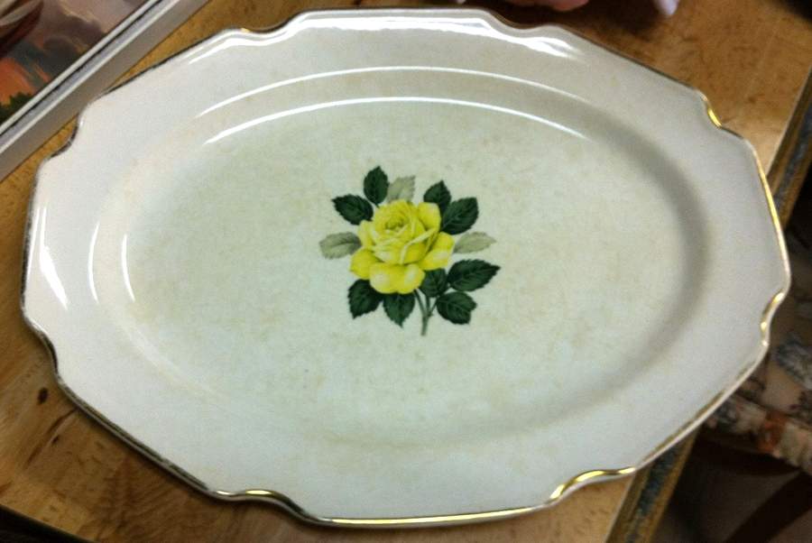 Yellow Briar 14" Oval Serving Platter by Sabin-1