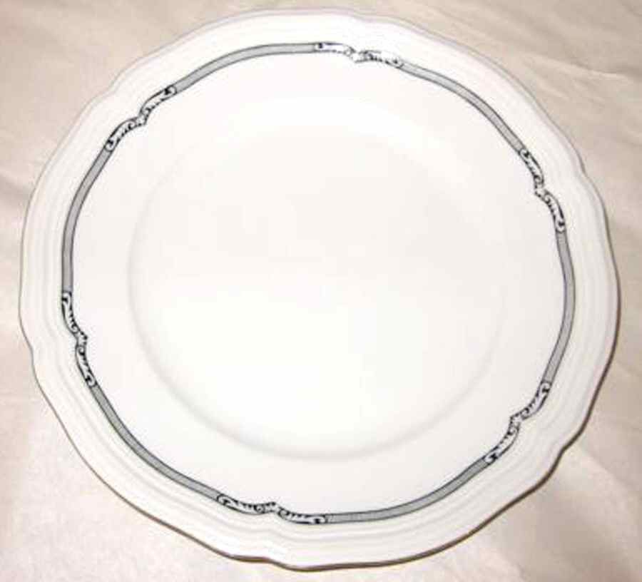 SLT398 Dinner Plate by Seltmann-1