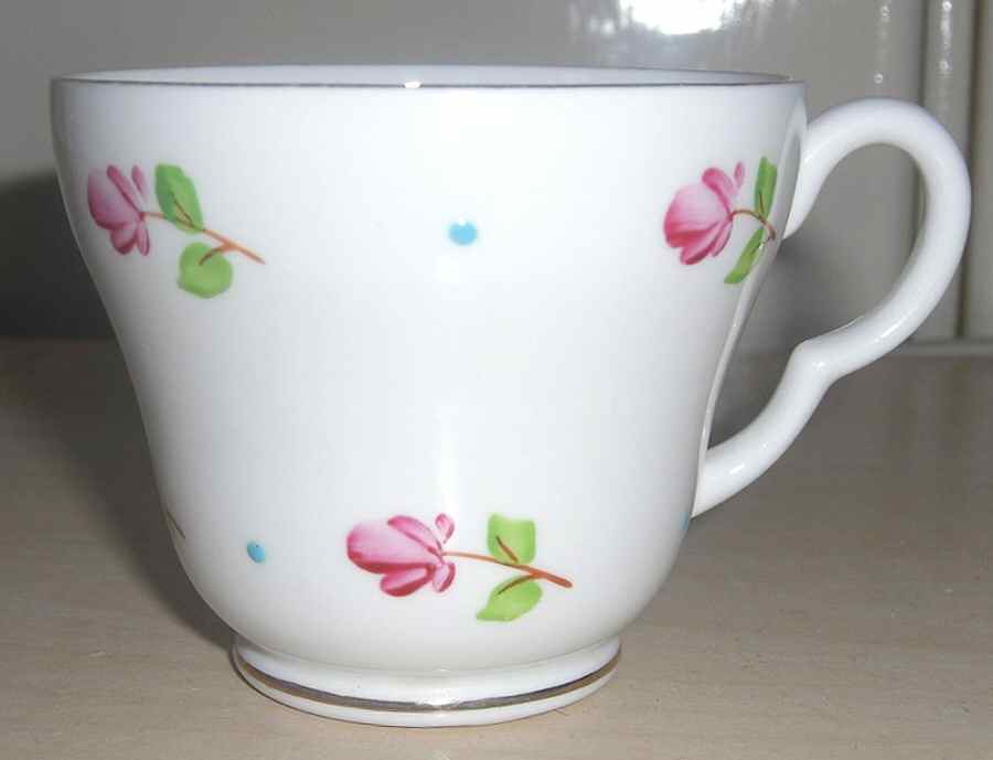452-13 Footed Cup by Stanley China (ENG)-1