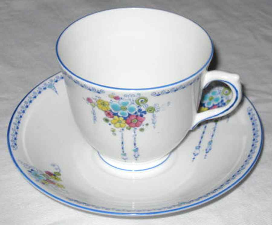 Largs Footed Cup & Saucer Set by Salisbury-1