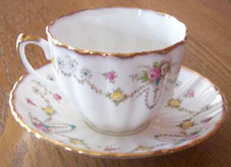 Bow Flat Cup & Saucer Set by Salisbury-1