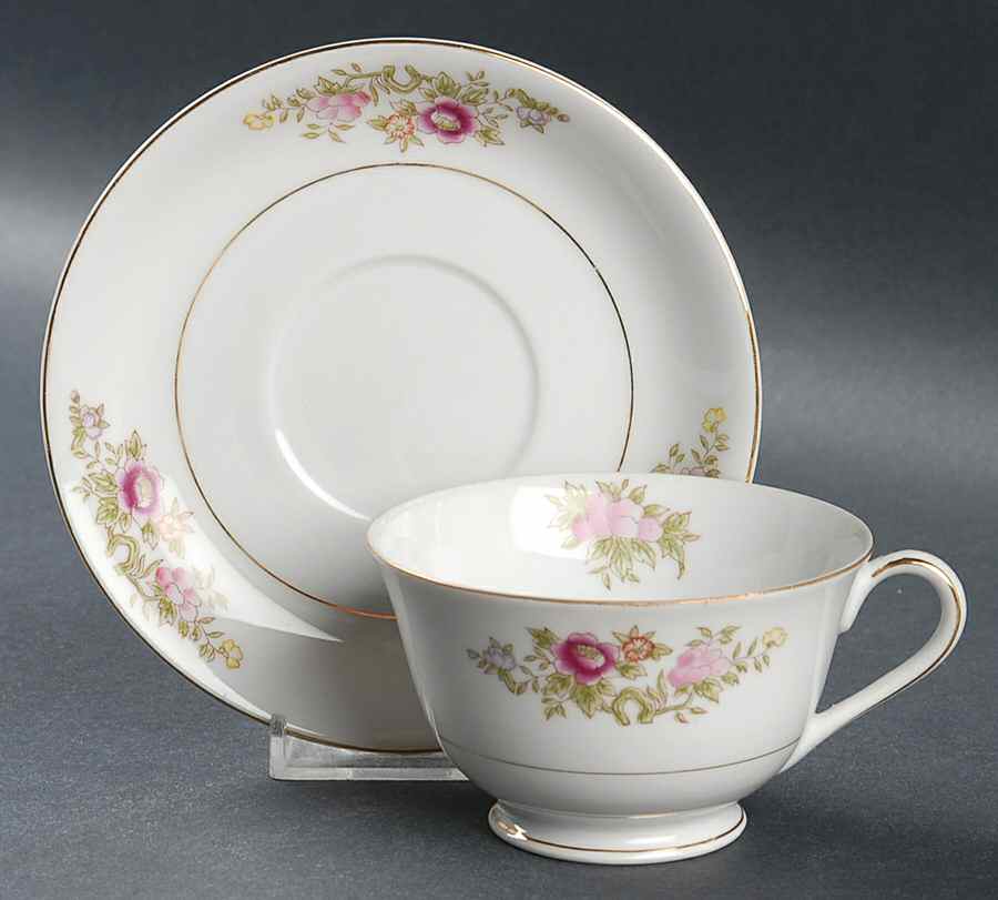 SON107 Footed Cup & Saucer Set by Sone-1