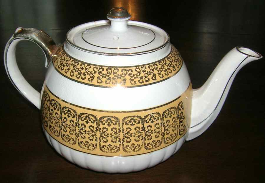 3383 Teapot & Lid by Sadler-1